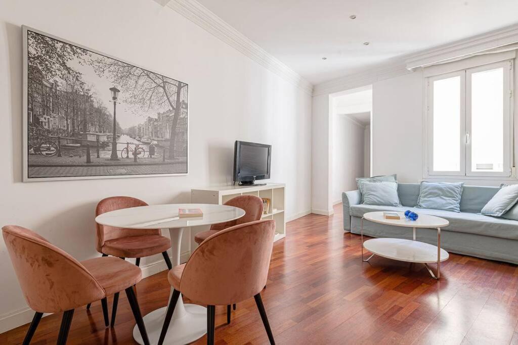 Modern Apartment In Chueca Inf3Iz4 Madrid Eksteriør billede